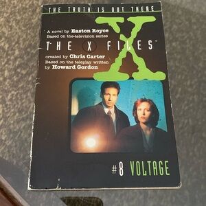 X Files Official novelization Voltage #8 1996 book excellnt TV vintage Royce